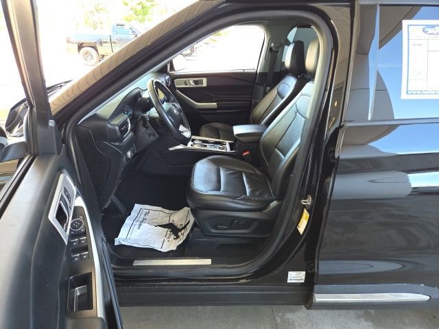 Used 2021 Ford Explorer Limited w/ Equipment Group 301A AWD/4WD image 20