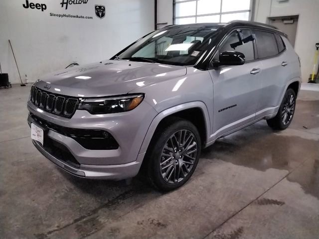 Used 2024 Jeep Compass Limited w/ High Altitude Package AWD/4WD image 11