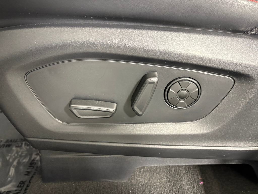 Certified 2025 Ford Explorer ST-Line w/ Premium Package image 15