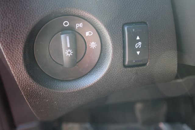 Used 2014 Ford Fiesta SE image 30