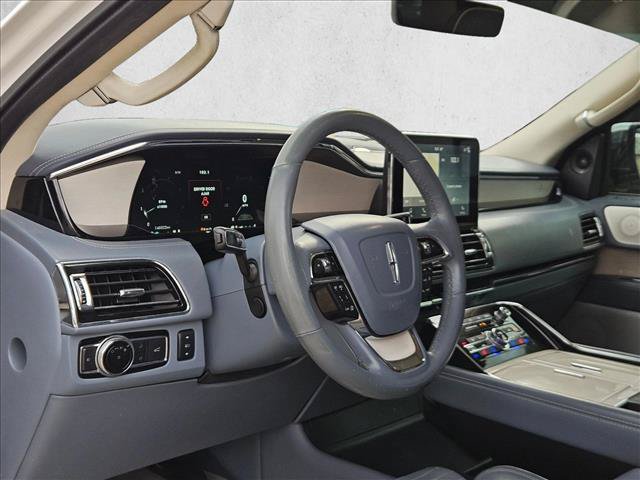 Used 2019 Lincoln Navigator Black Label AWD/4WD image 8