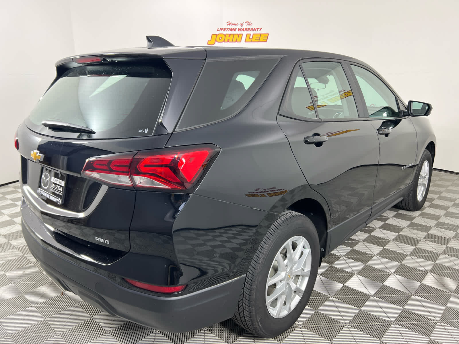 Used 2023 Chevrolet Equinox LS AWD/4WD image 10