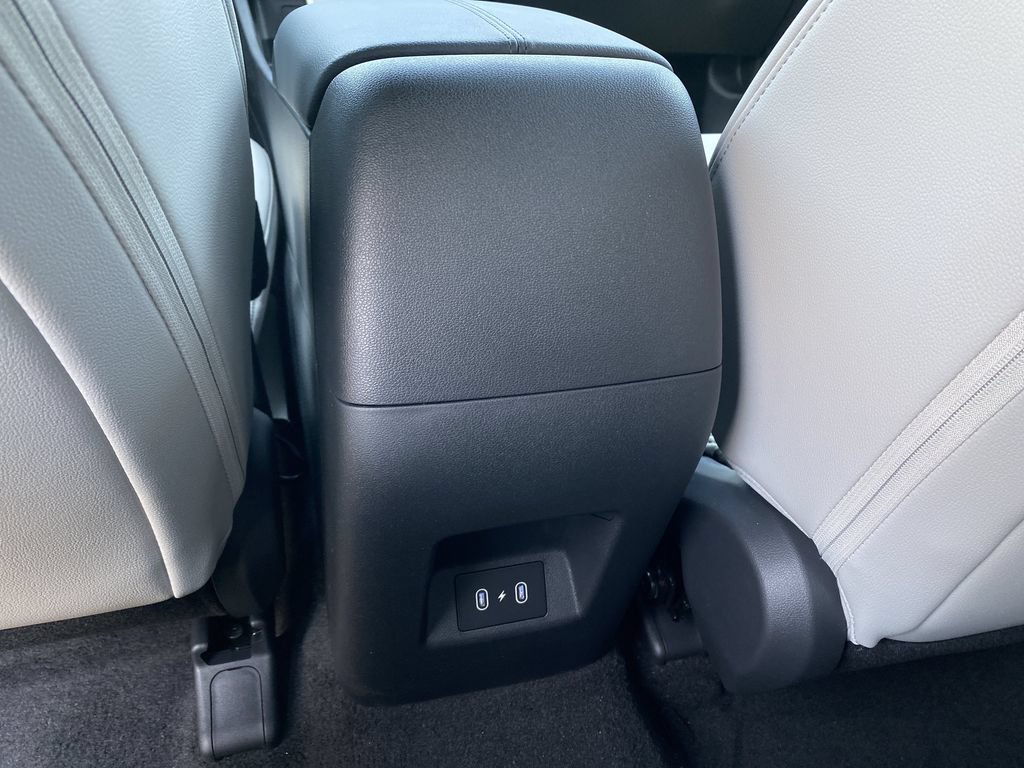 New 2027 Hyundai Santa Cruz SE FWD image 28