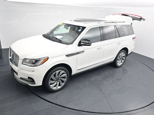 Used 2023 Lincoln Navigator Reserve AWD/4WD image 27