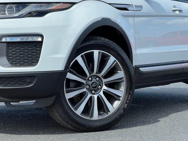 Used 2016 Land Rover Range Rover Evoque HSE image 2