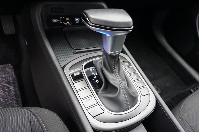 Used 2026 Hyundai Kona SEL Sport FWD image 16