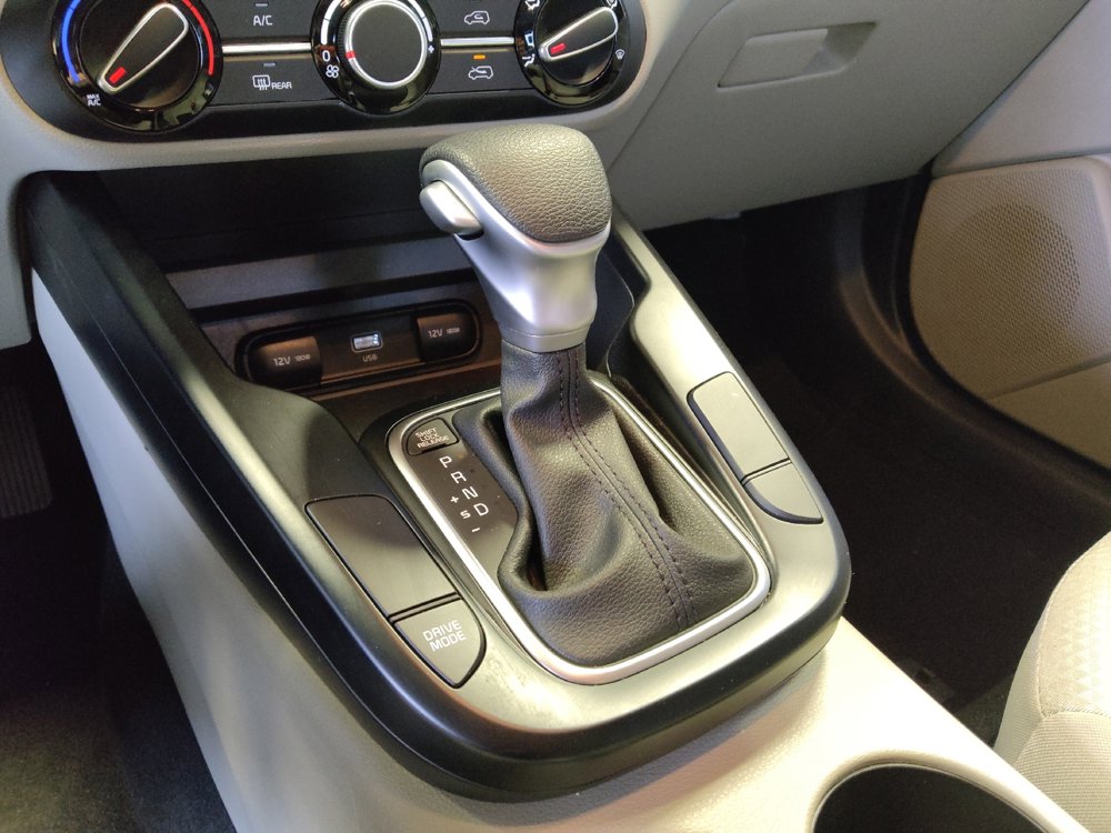 Used 2025 Kia Soul S FWD image 26