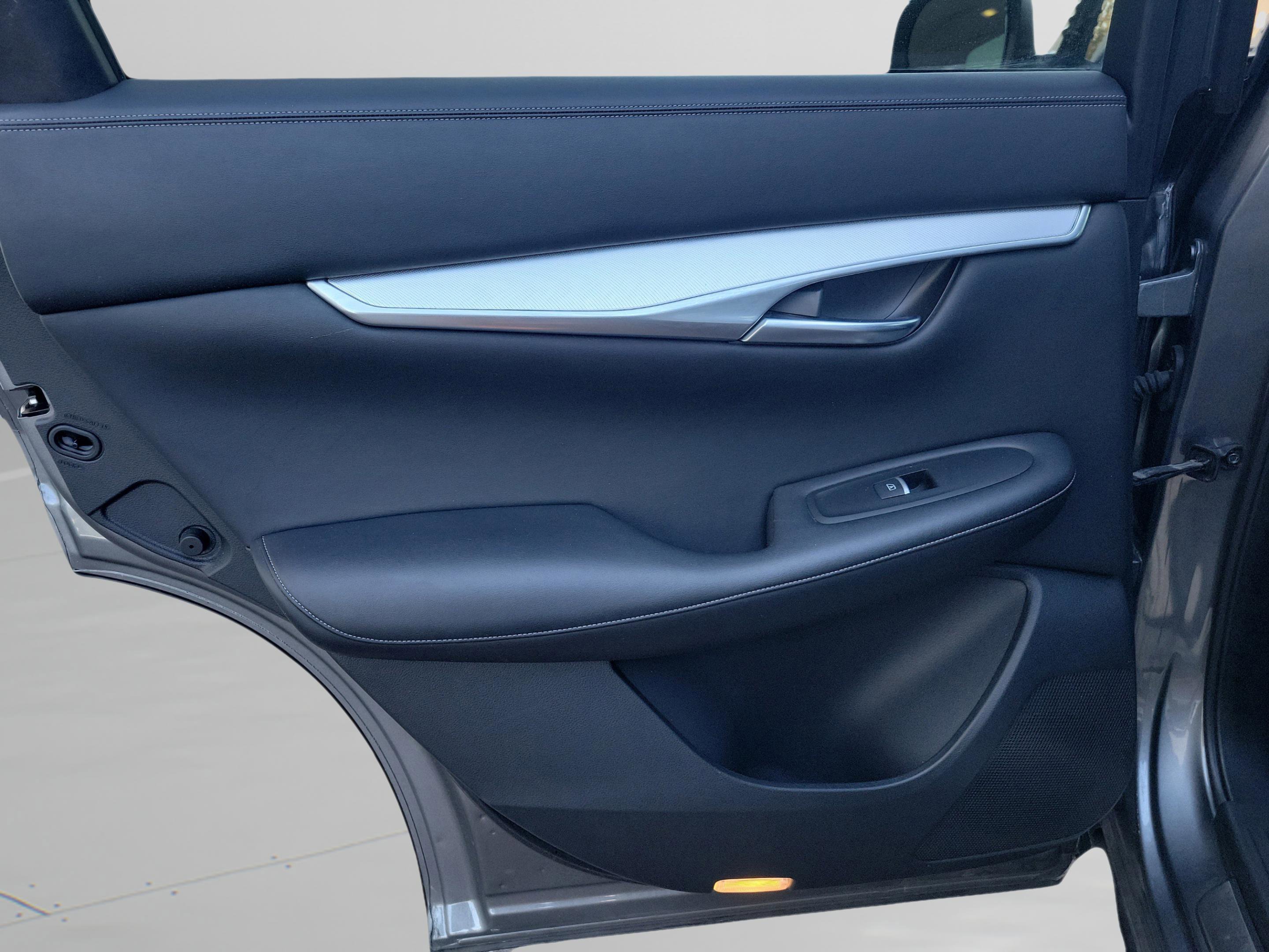 Used 2021 INFINITI QX50 Luxe w/ Appearance Package image 29