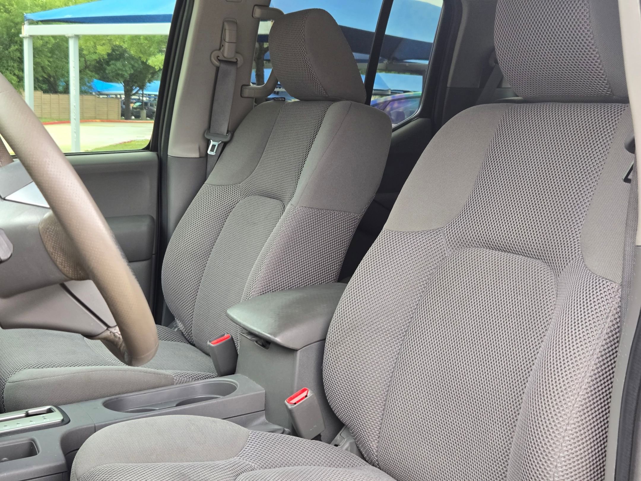 Used 2017 Nissan Frontier SV w/ SV Value Truck Package RWD image 13