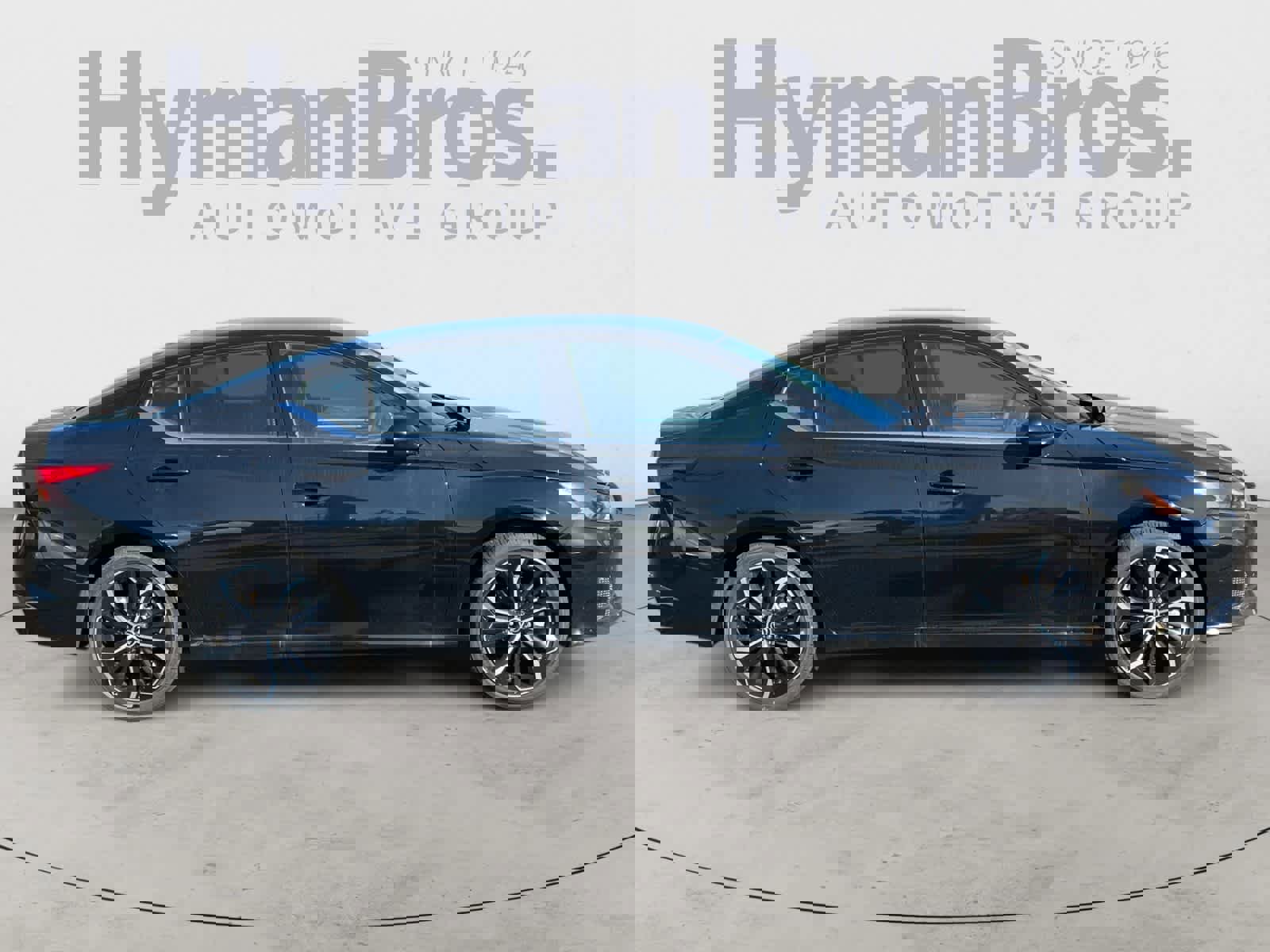 New 2025 Nissan Altima 2.5 SR image 2