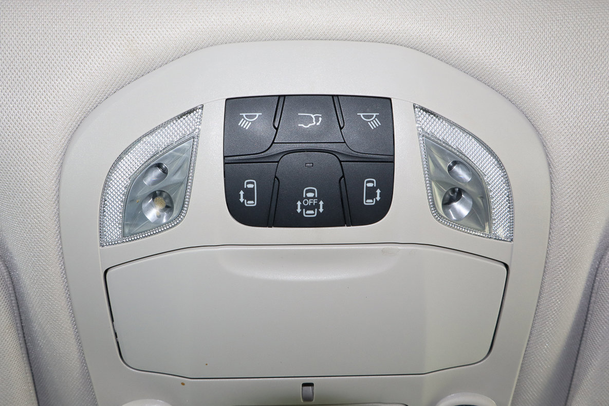 Used 2023 Chrysler Pacifica Limited image 30
