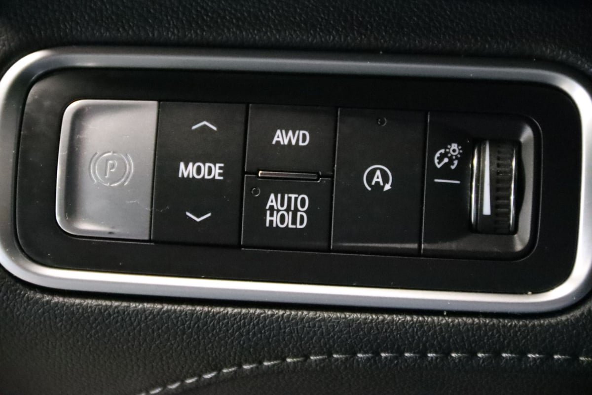 Used 2025 Buick Enclave Avenir w/ Super Cruise Package AWD/4WD image 48