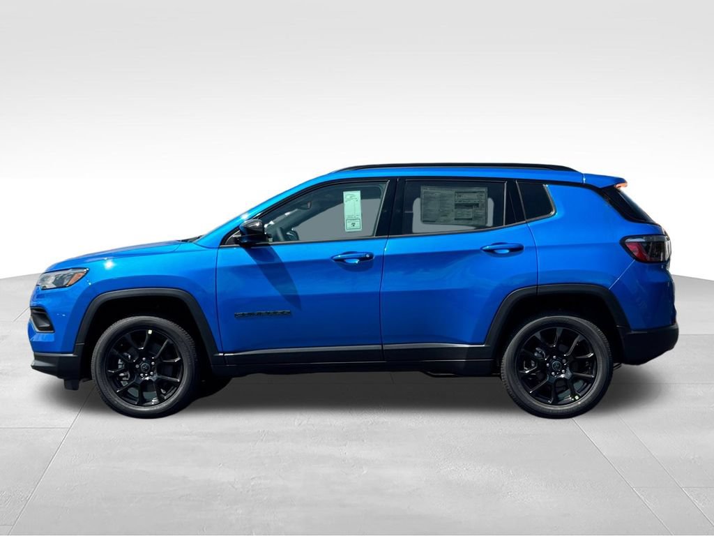 New 2026 Jeep Compass Latitude AWD/4WD image 4