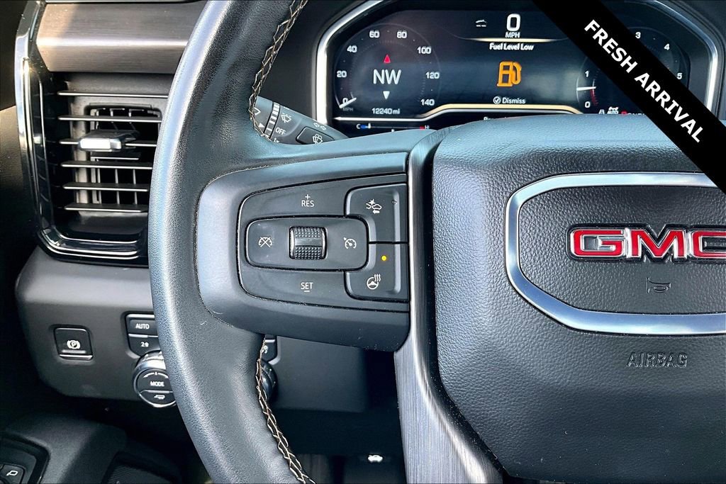 Used 2025 GMC Sierra 2500 AT4 w/ AT4 Premium Plus Package image 12