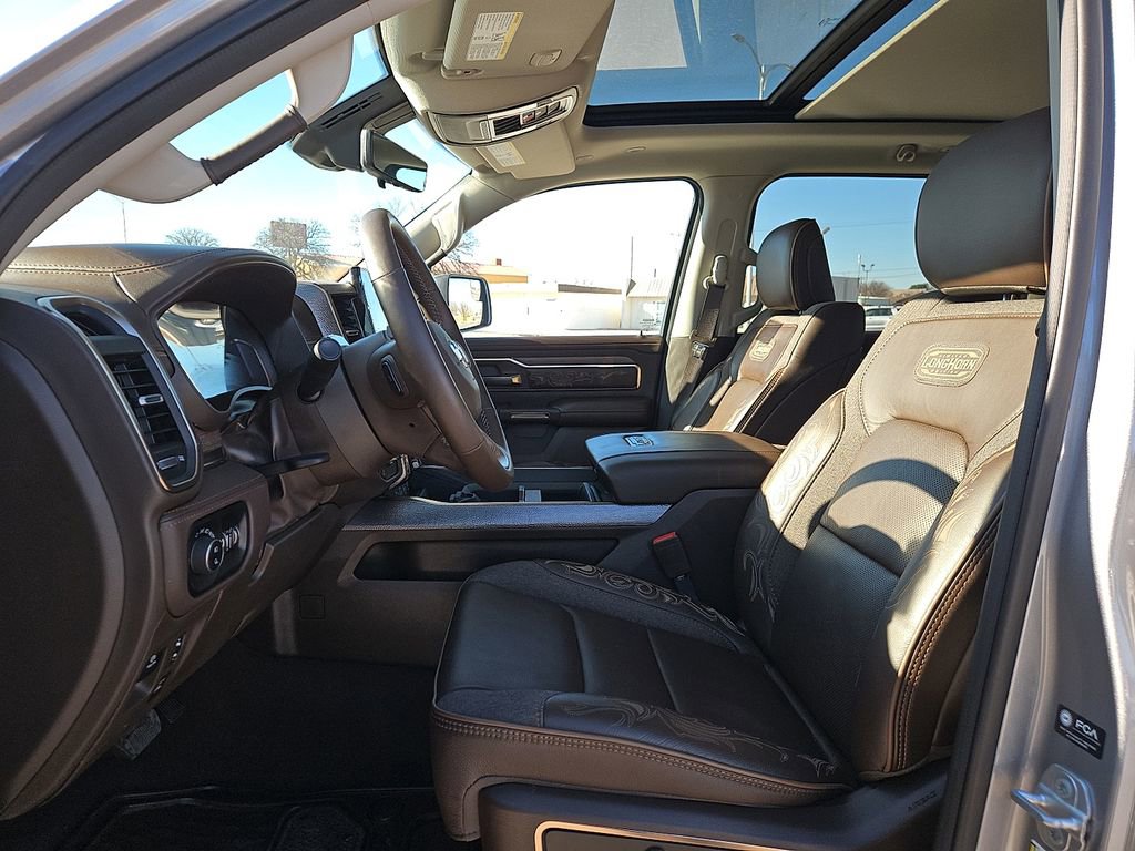 New 2025 RAM 1500 Limited image 15