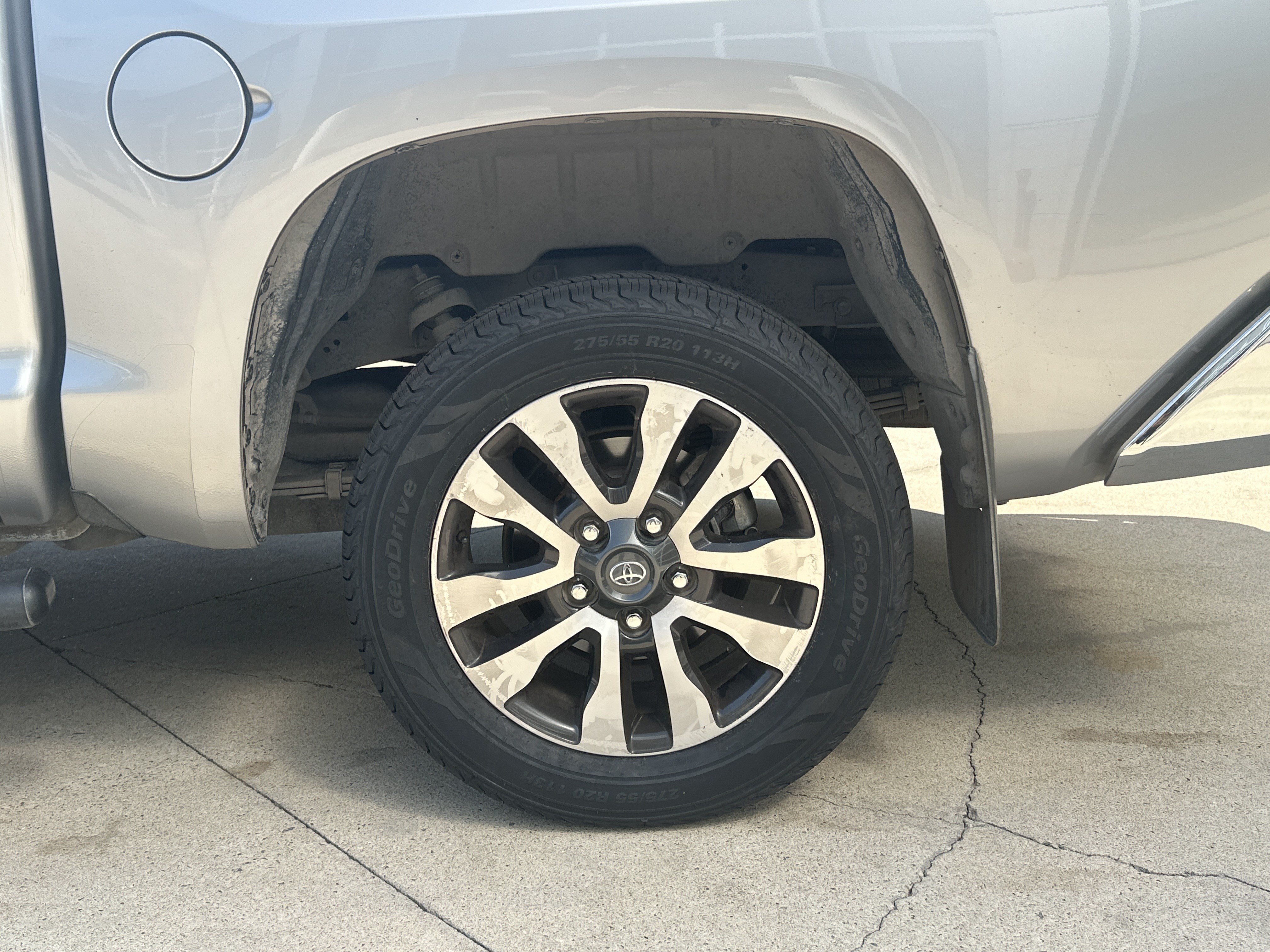Used 2021 Toyota Tundra Limited AWD/4WD image 31