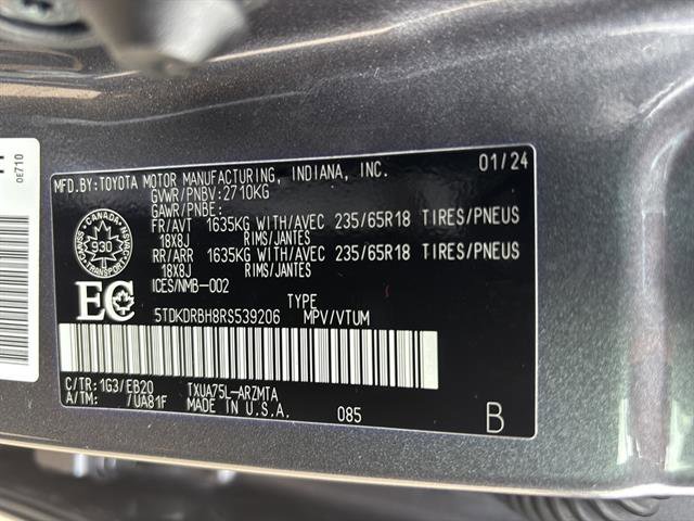 Used 2024 Toyota Highlander Limited image 21