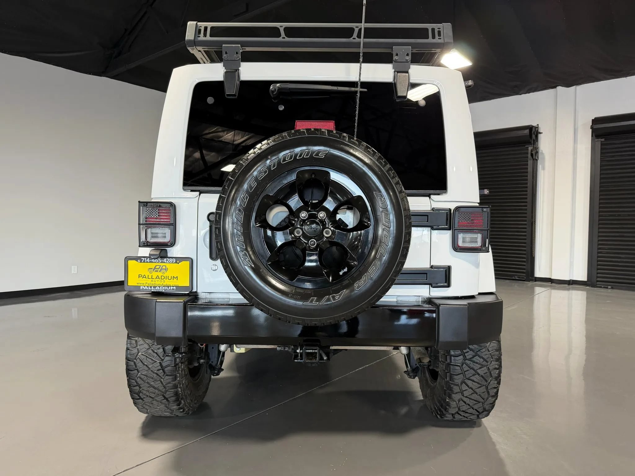 Used 2015 Jeep Wrangler Unlimited Sahara AWD/4WD image 6