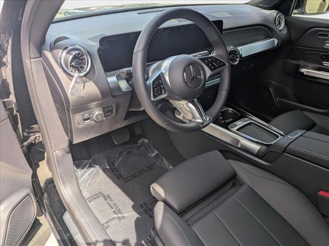 New 2025 Mercedes-Benz GLB 250 image 3