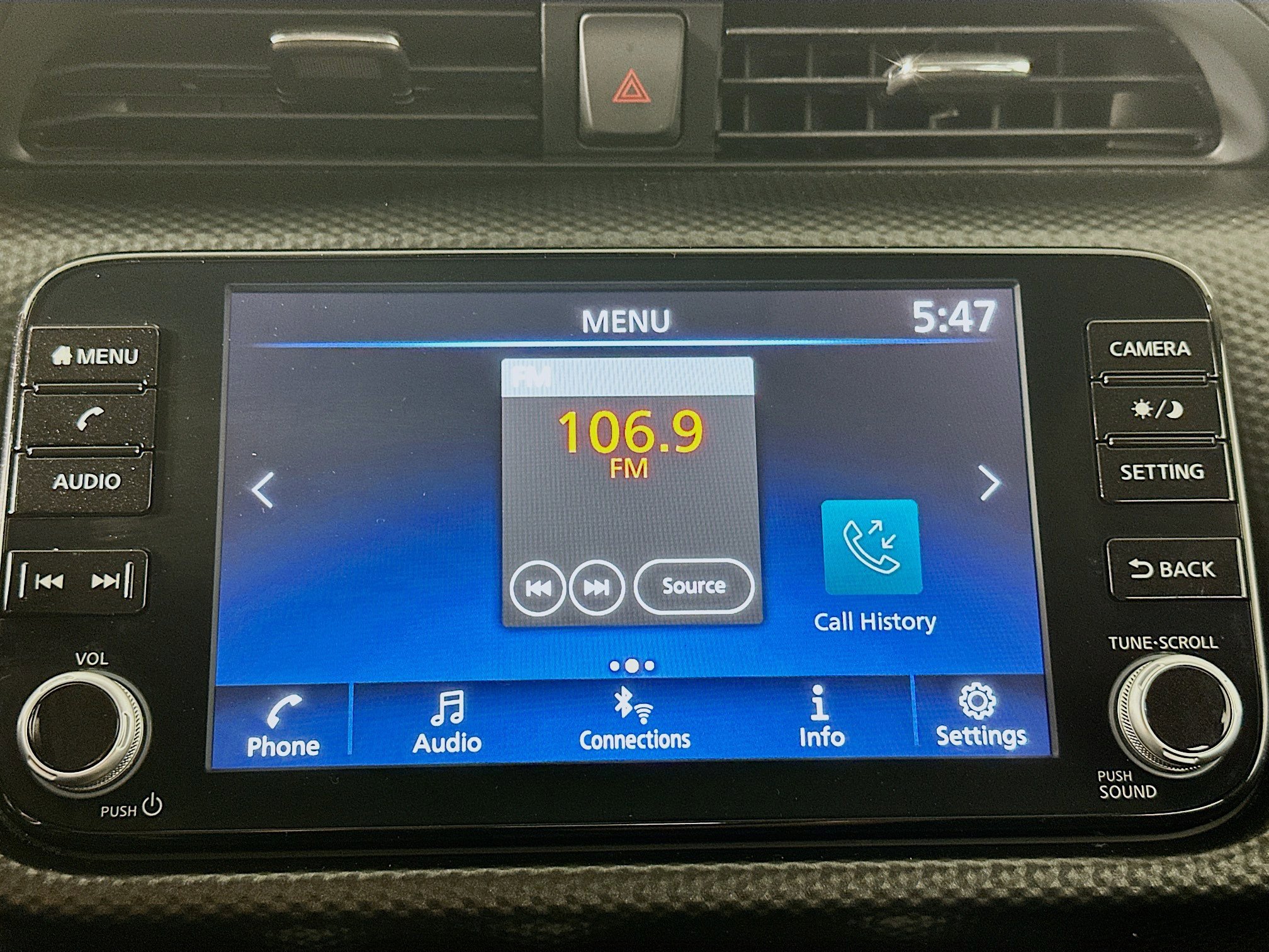 Used 2023 Nissan Kicks SV image 18