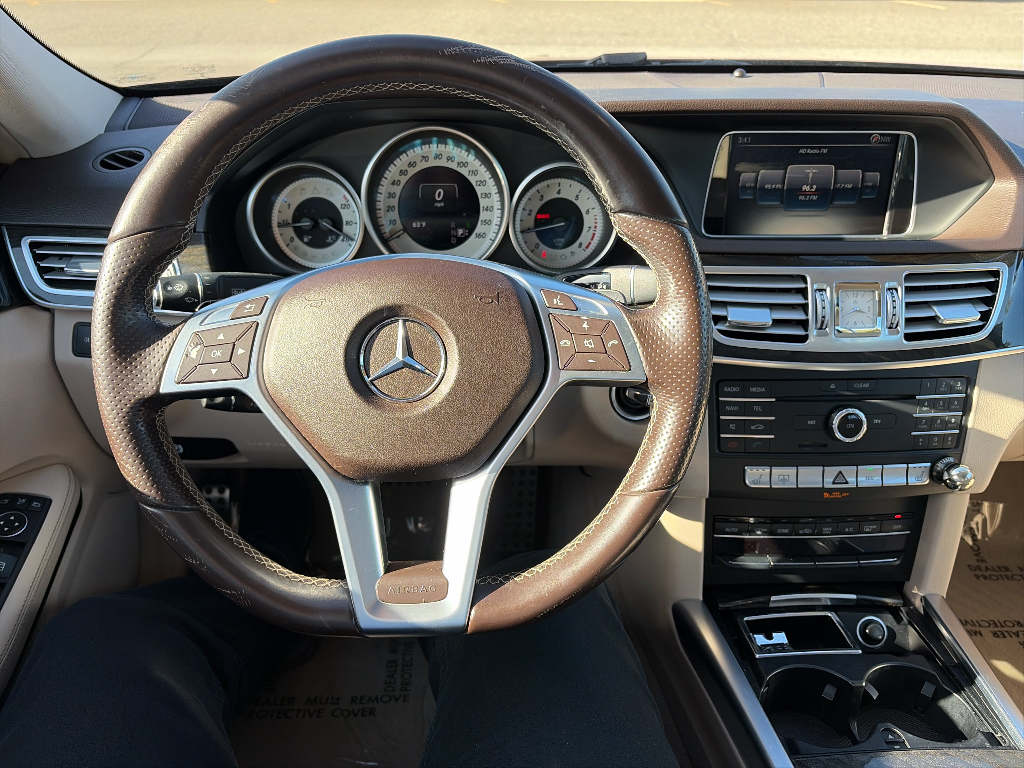 Used 2016 Mercedes-Benz E 350 4MATIC Sedan image 9