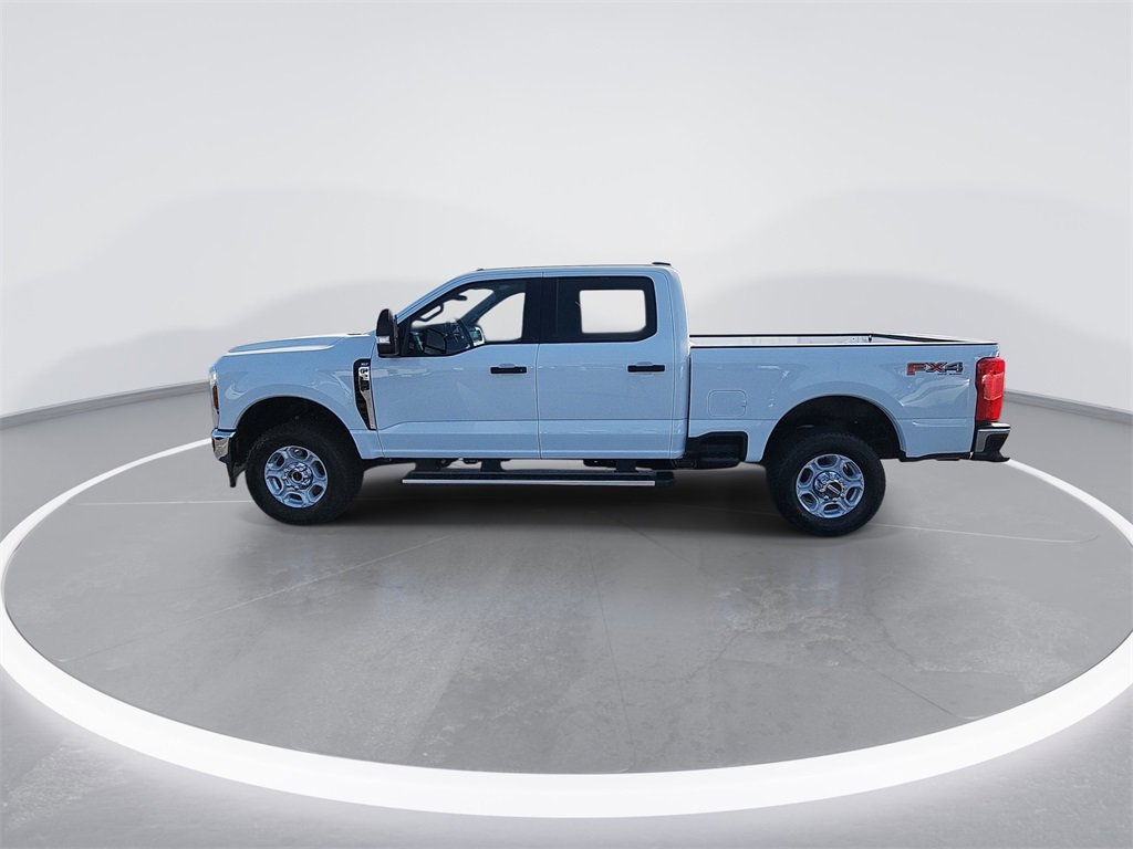 New 2026 Ford F250 XLT w/ FX4 Off-Road Package image 5