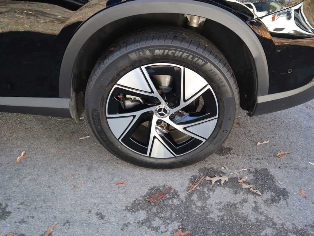 Certified 2024 Mercedes-Benz GLC 300 4MATIC image 9