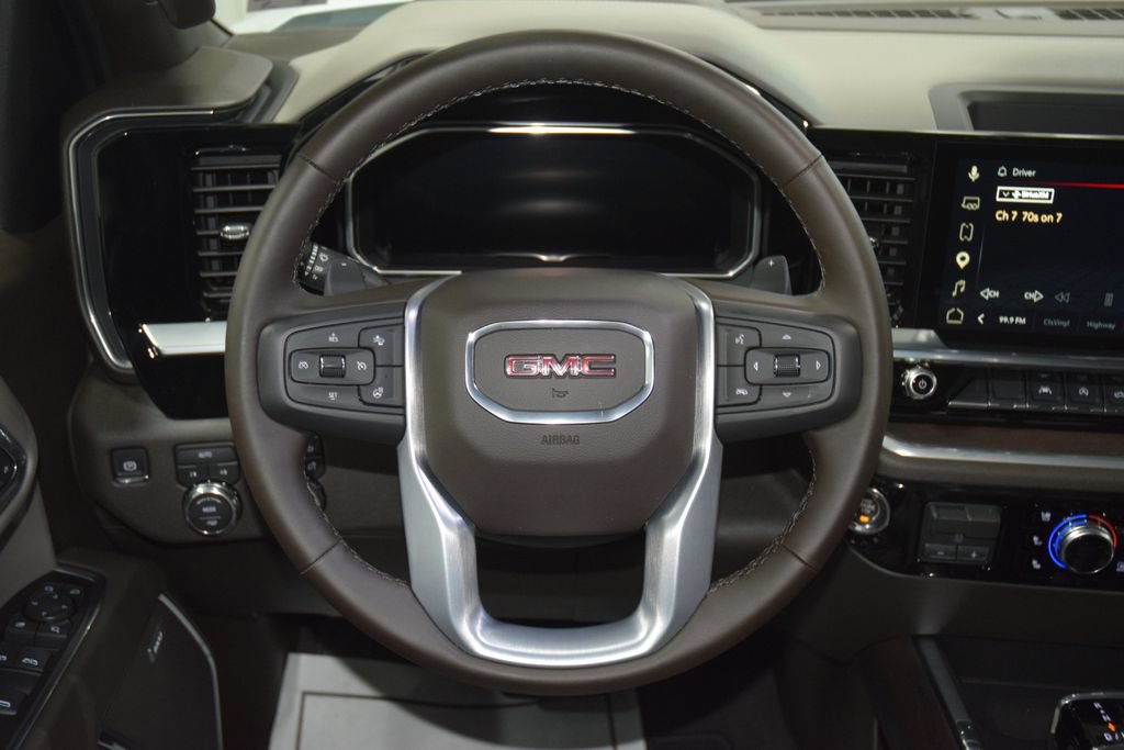 Used 2026 GMC Sierra 1500 SLT AWD/4WD image 39