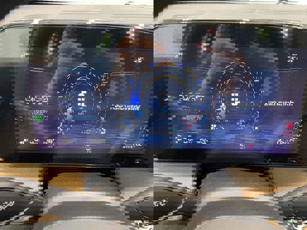 New 2025 Chevrolet Equinox ACTIV w/ Safety and Technology Package image 35