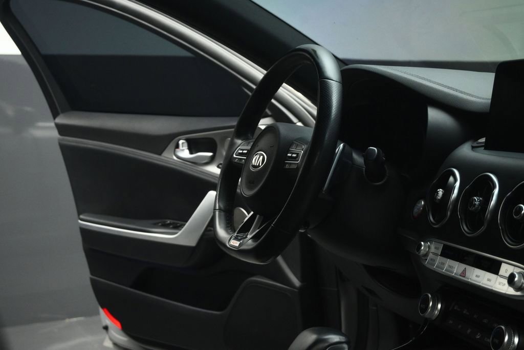 Used 2021 Kia Stinger GT2 RWD image 60