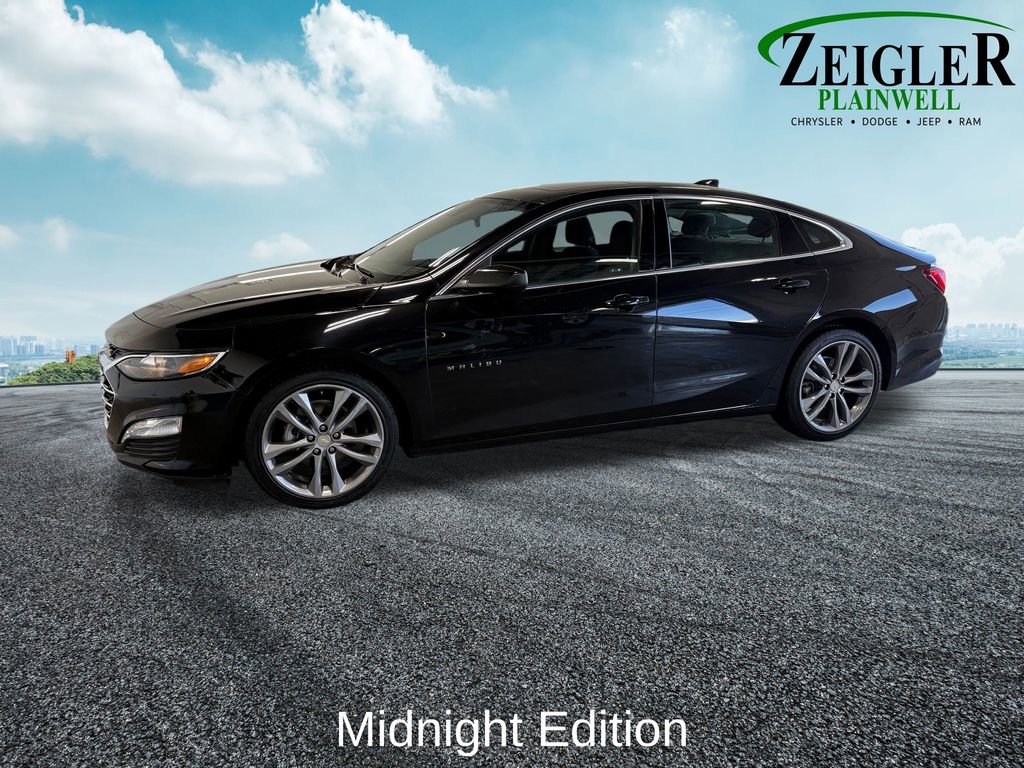 Used 2023 Chevrolet Malibu LT image 2