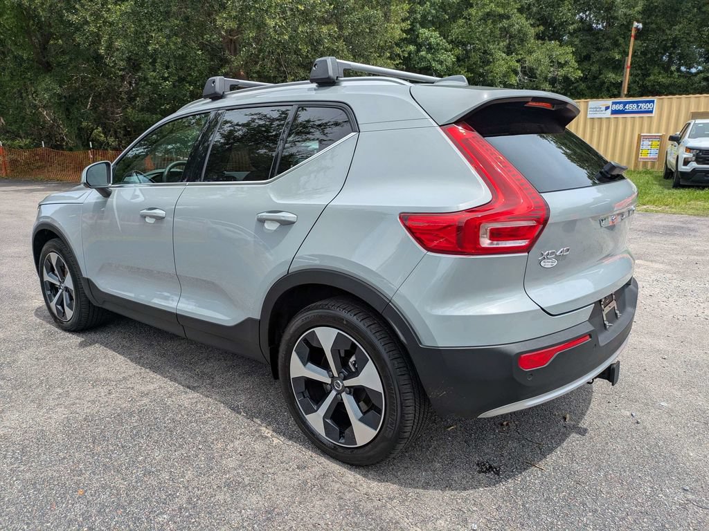Used 2025 Volvo XC40 B5 Core w/ Protection Package Premier AWD/4WD image 6
