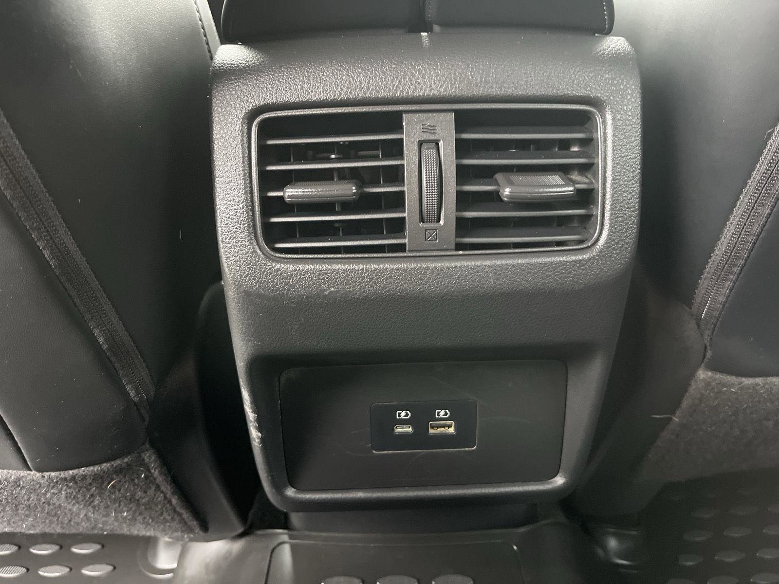 Used 2023 Nissan Rogue SV w/ SV Premium Package image 14