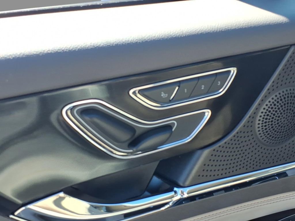 Certified 2023 Lincoln Corsair Reserve image 17