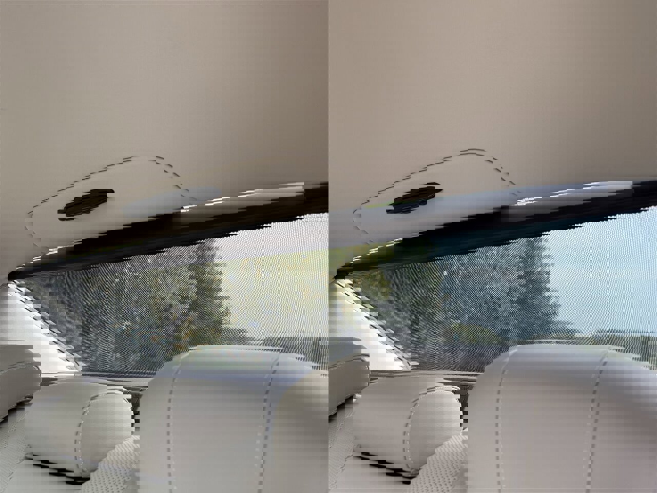 Used 2015 Mercedes-Benz S 550 4MATIC Sedan w/ Premium 1 Package image 15