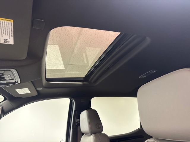 Used 2022 Chevrolet Silverado 1500 LTZ w/ LTZ Premium Package image 15