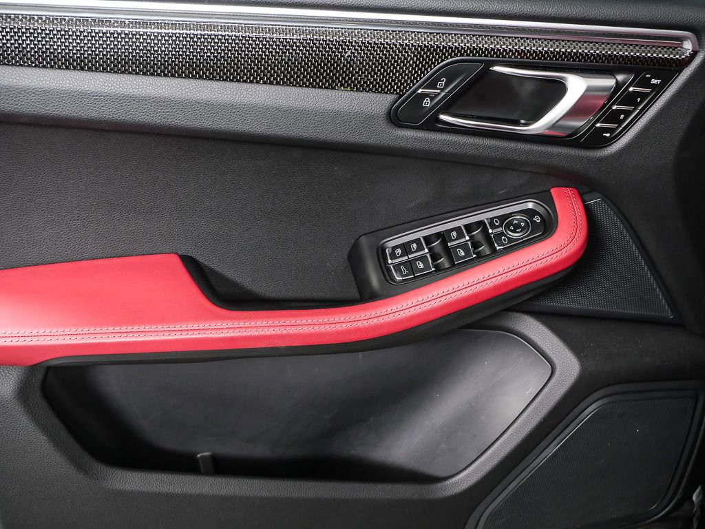 Certified 2023 Porsche Macan GTS AWD/4WD image 4