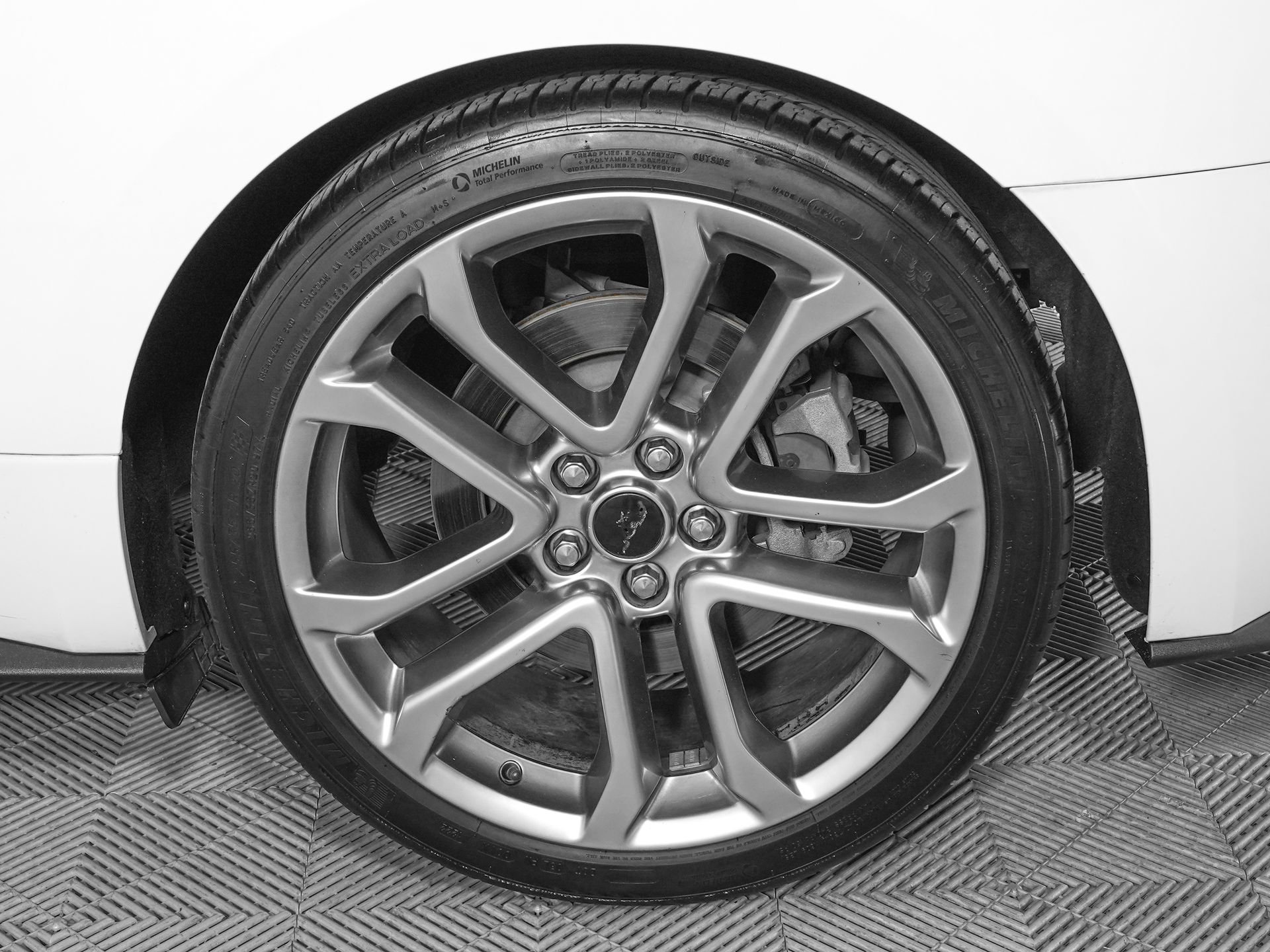 Used 2020 Ford Mustang GT Premium w/ Equipment Group 401A RWD image 27