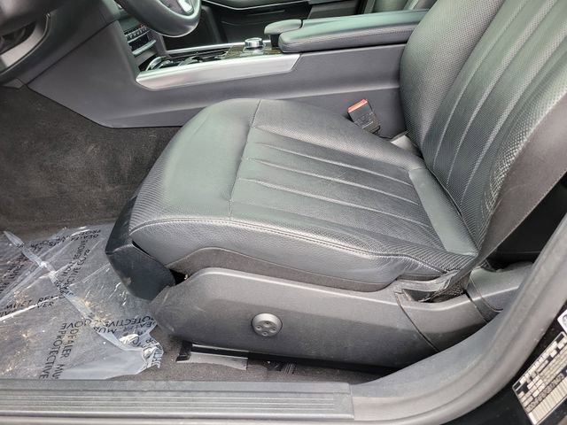 Used 2016 Mercedes-Benz E 400 Sedan image 16