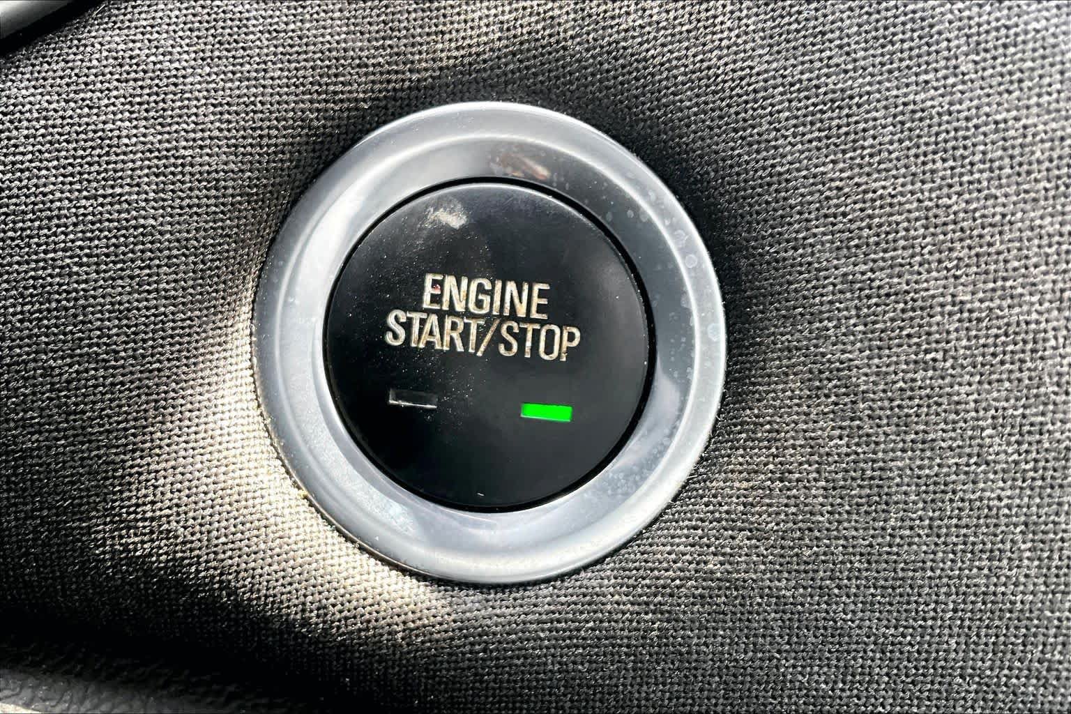 Used 2020 Chevrolet Malibu RS FWD image 34