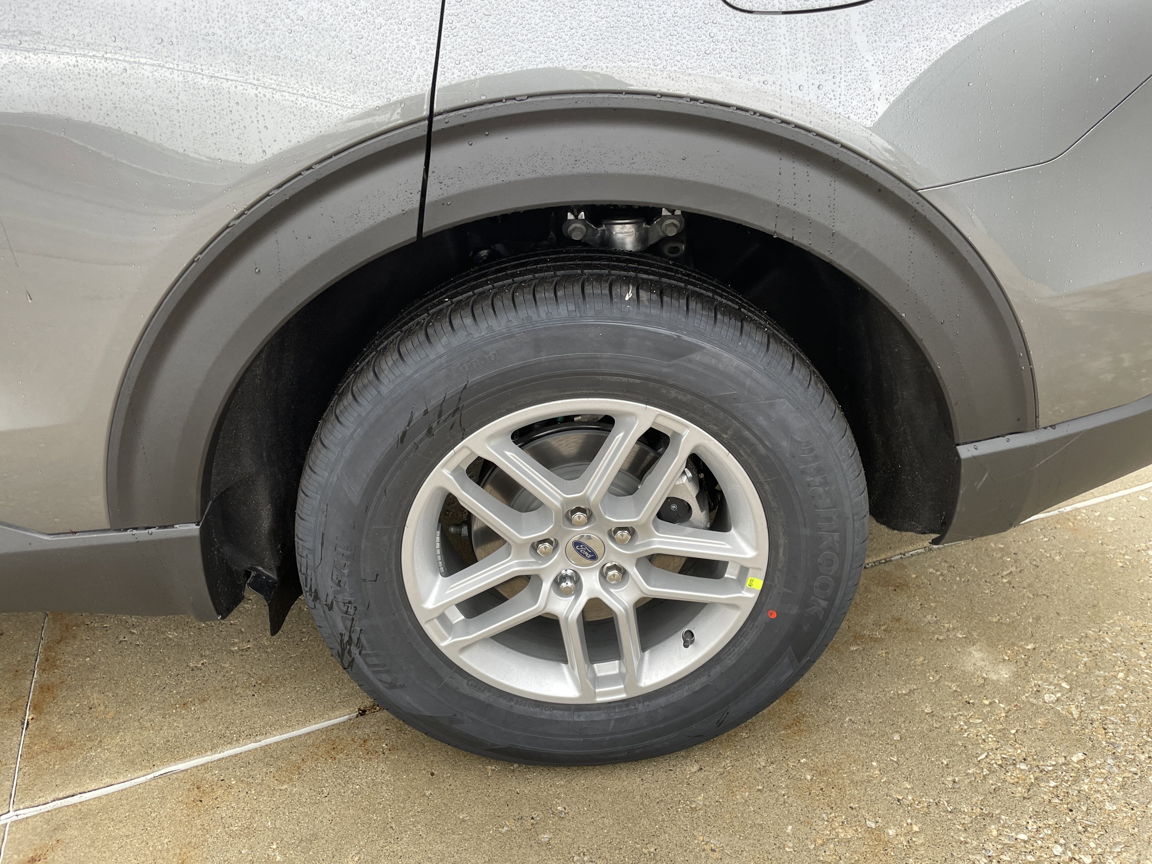 New 2026 Ford Explorer Active image 13