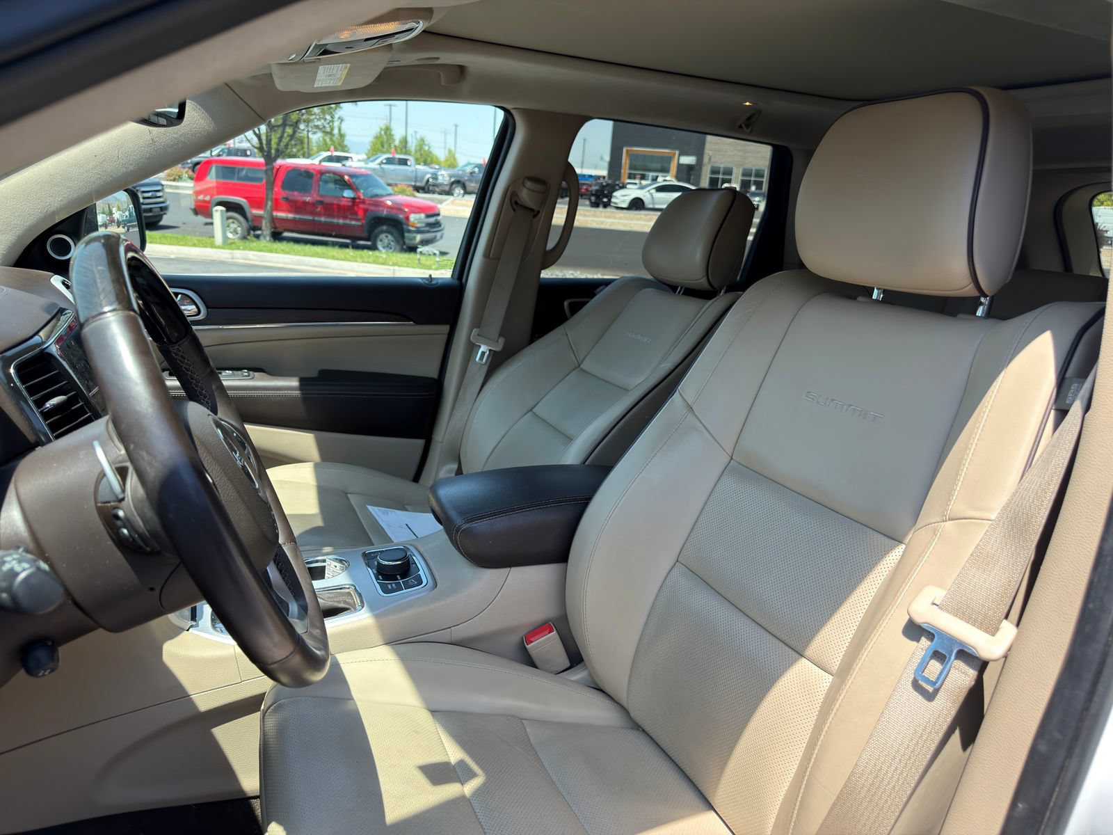 Used 2021 Jeep Grand Cherokee Summit AWD/4WD image 7