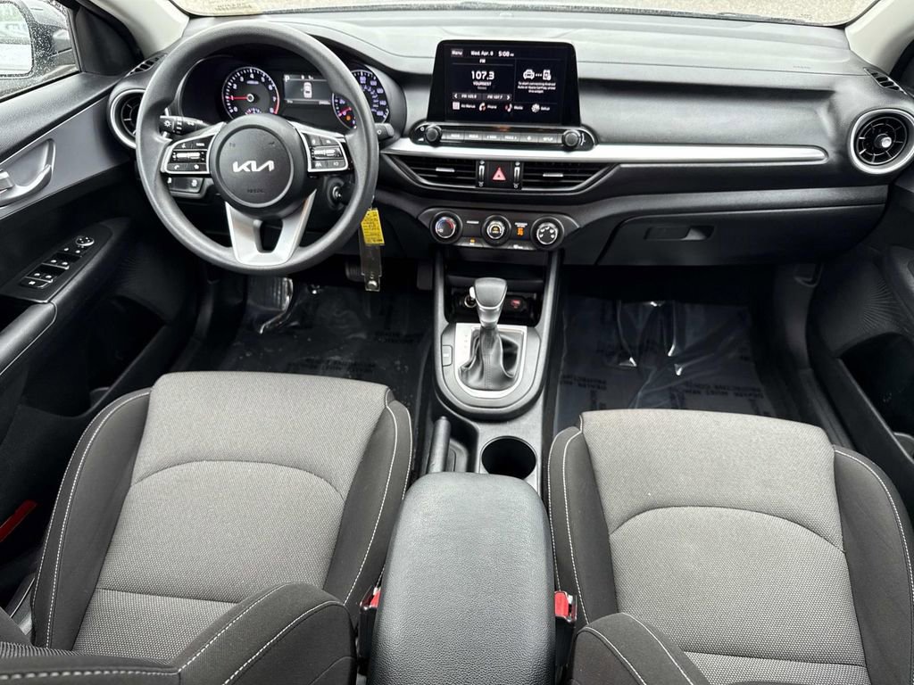Used 2024 Kia Forte LXS w/ LXS Technology Package image 15