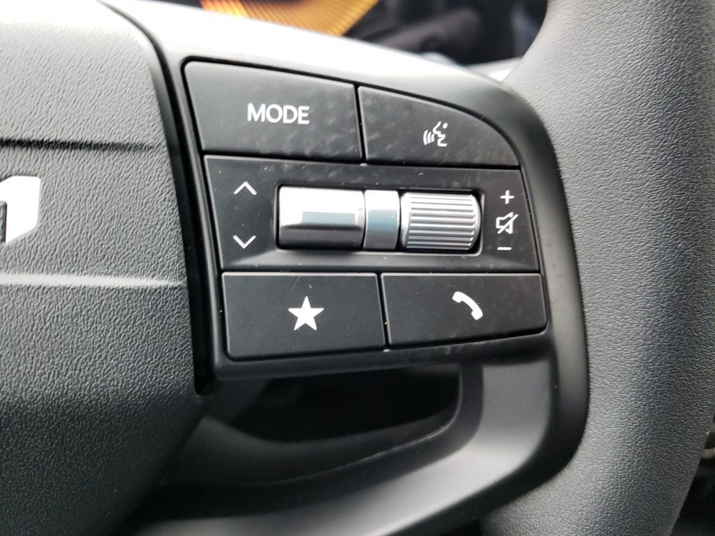 New 2025 Kia K4 LXS image 12