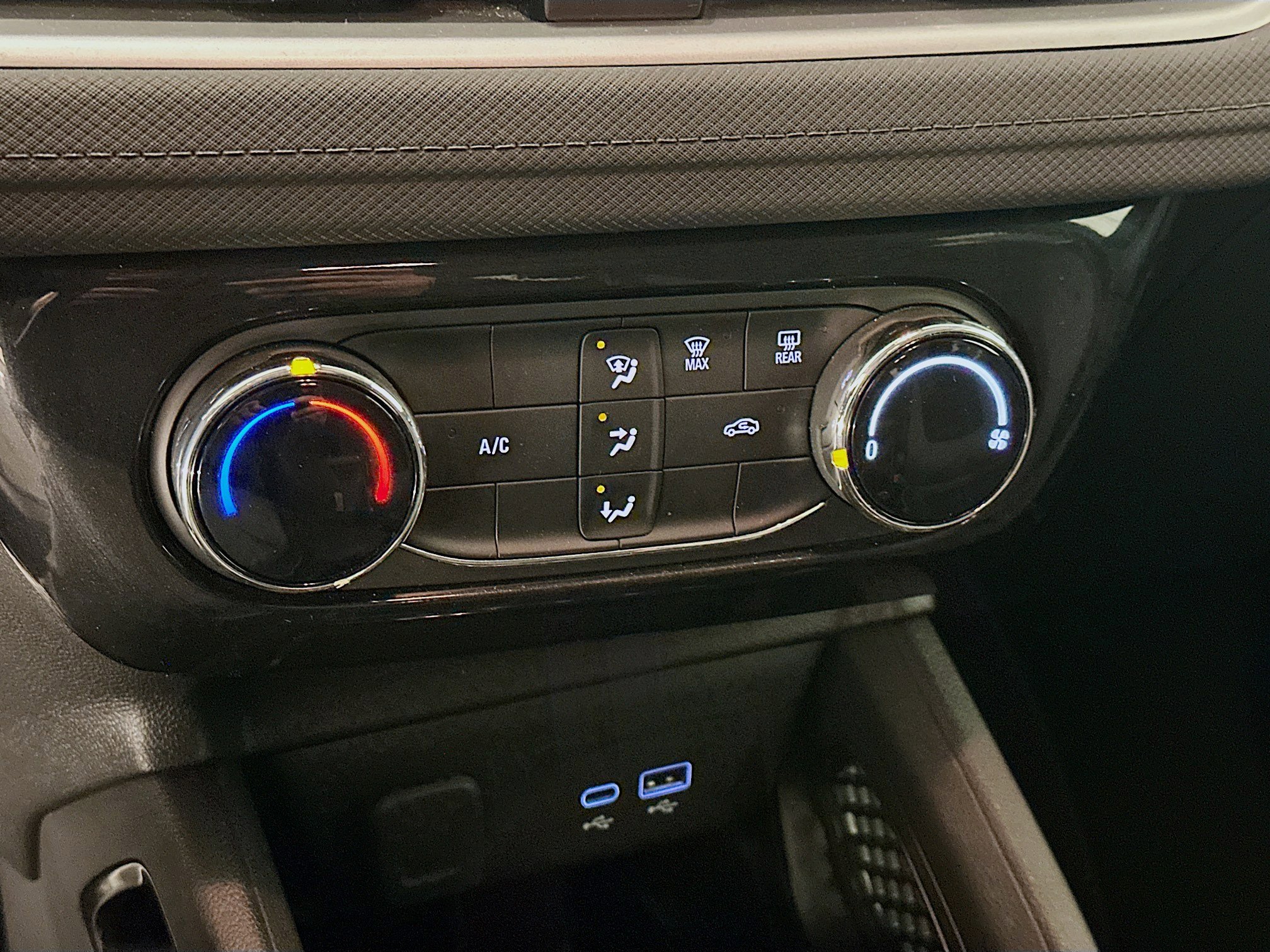 Used 2025 Chevrolet TrailBlazer LT image 23