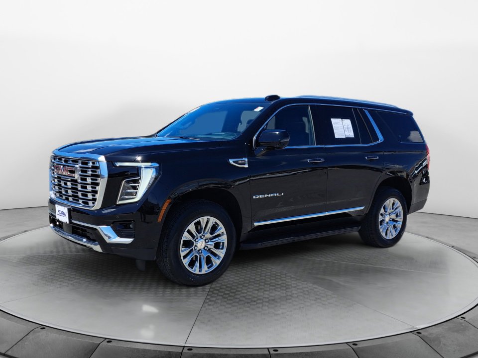 Used 2025 GMC Yukon Denali AWD/4WD image 3
