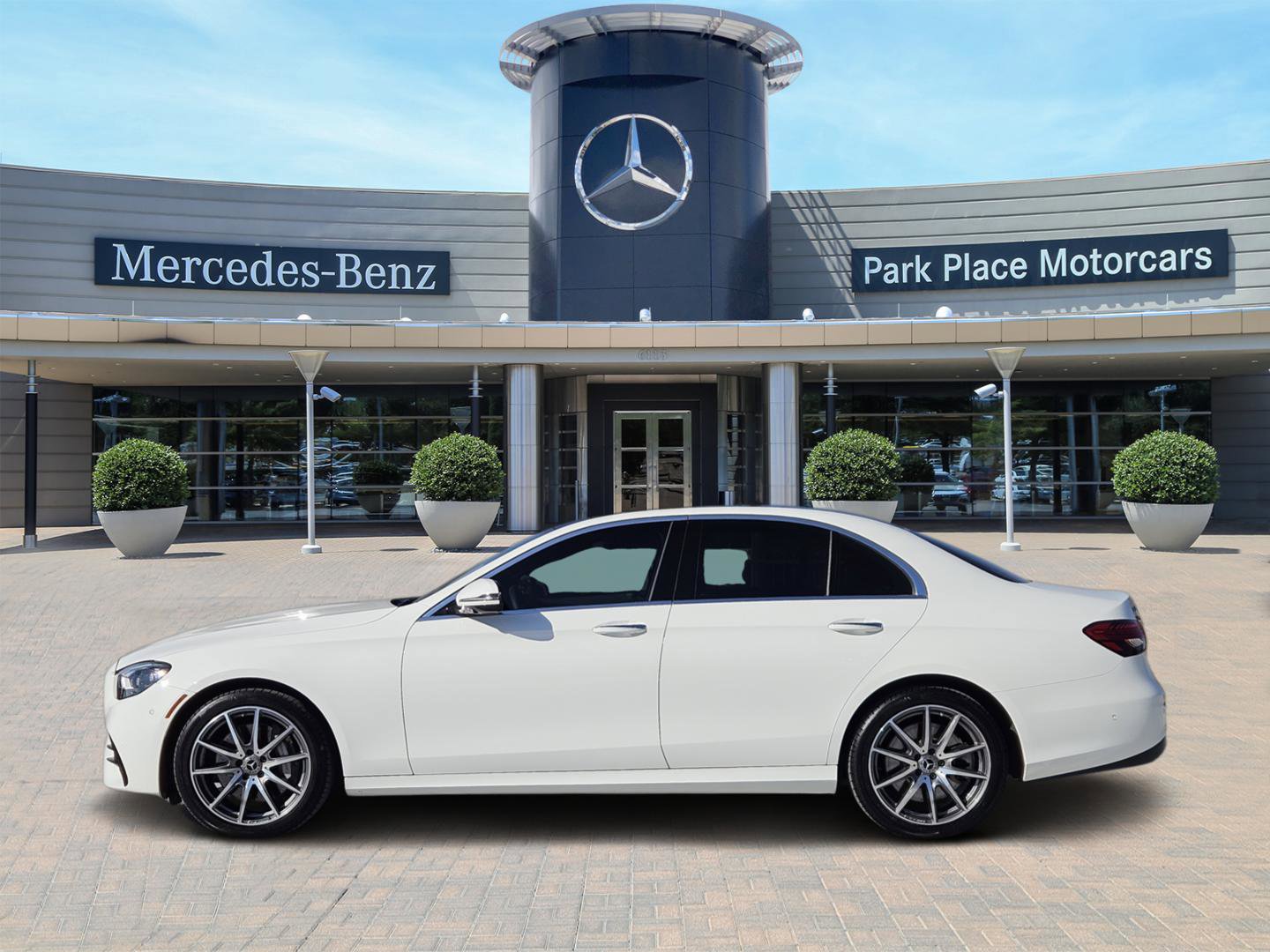 Certified 2023 Mercedes-Benz E 450 E 450 image 3