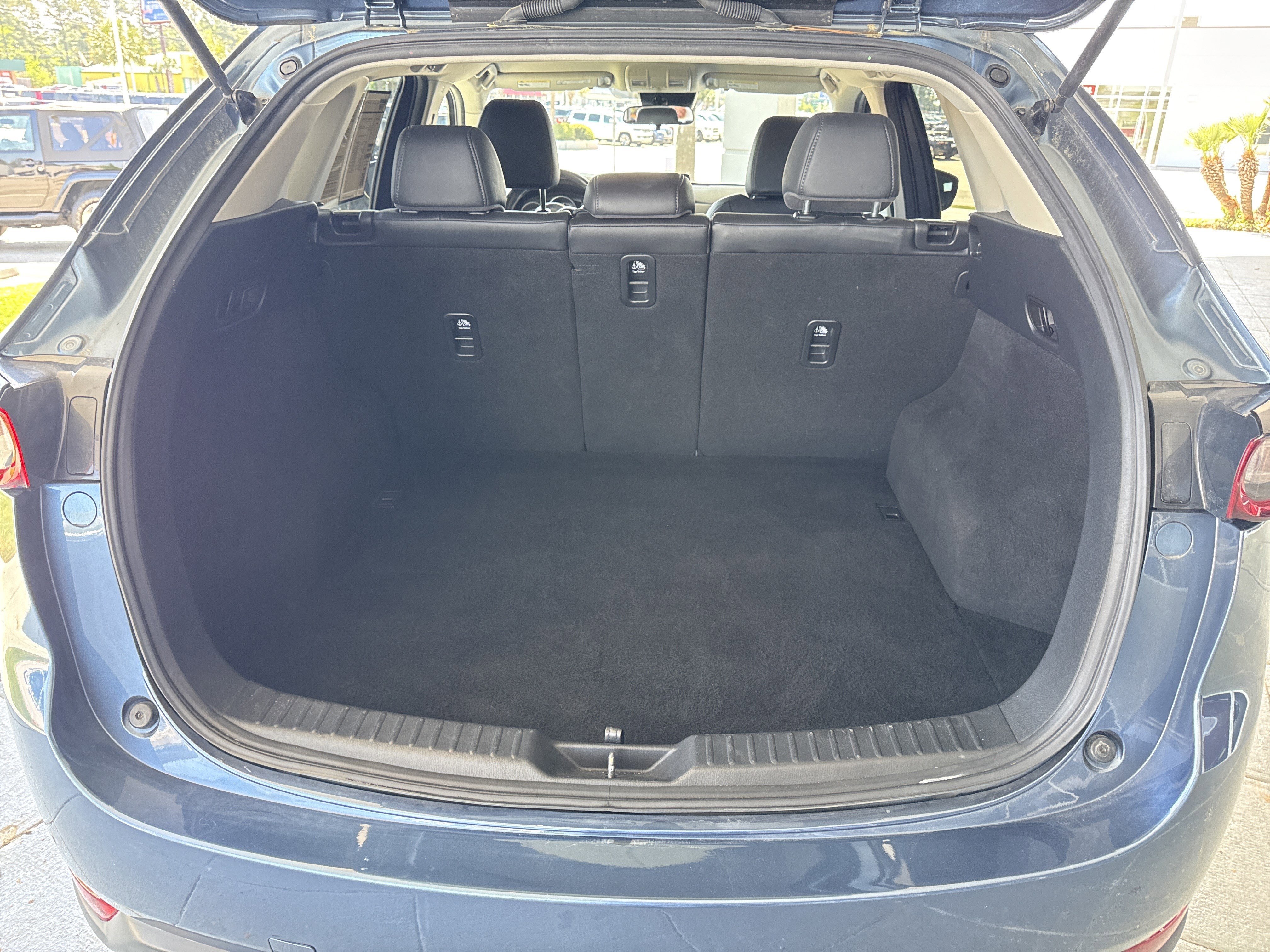 Used 2021 MAZDA CX-5 Touring image 30