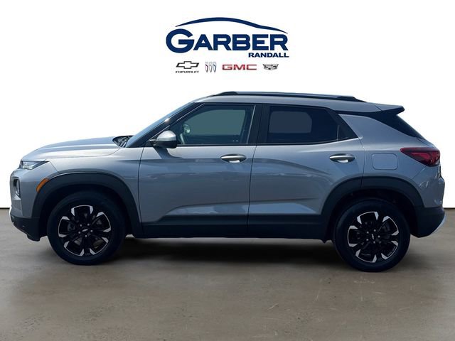 Used 2023 Chevrolet TrailBlazer LT w/ Convenience Package AWD/4WD image 2