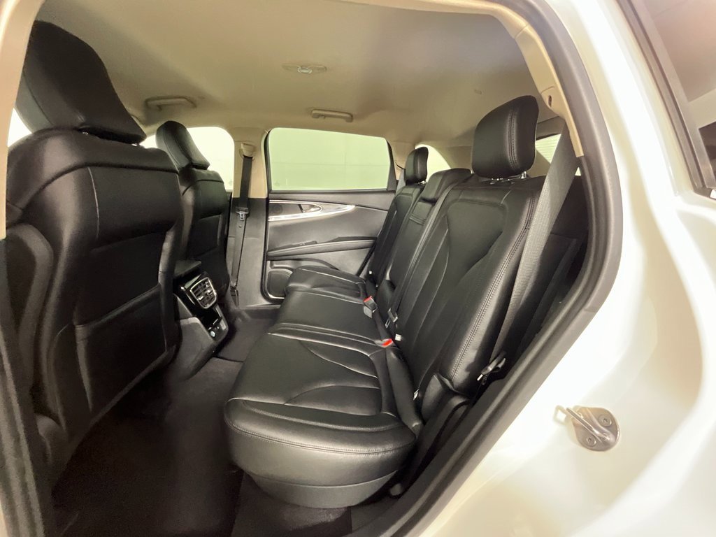 Used 2023 Lincoln Nautilus AWD image 22